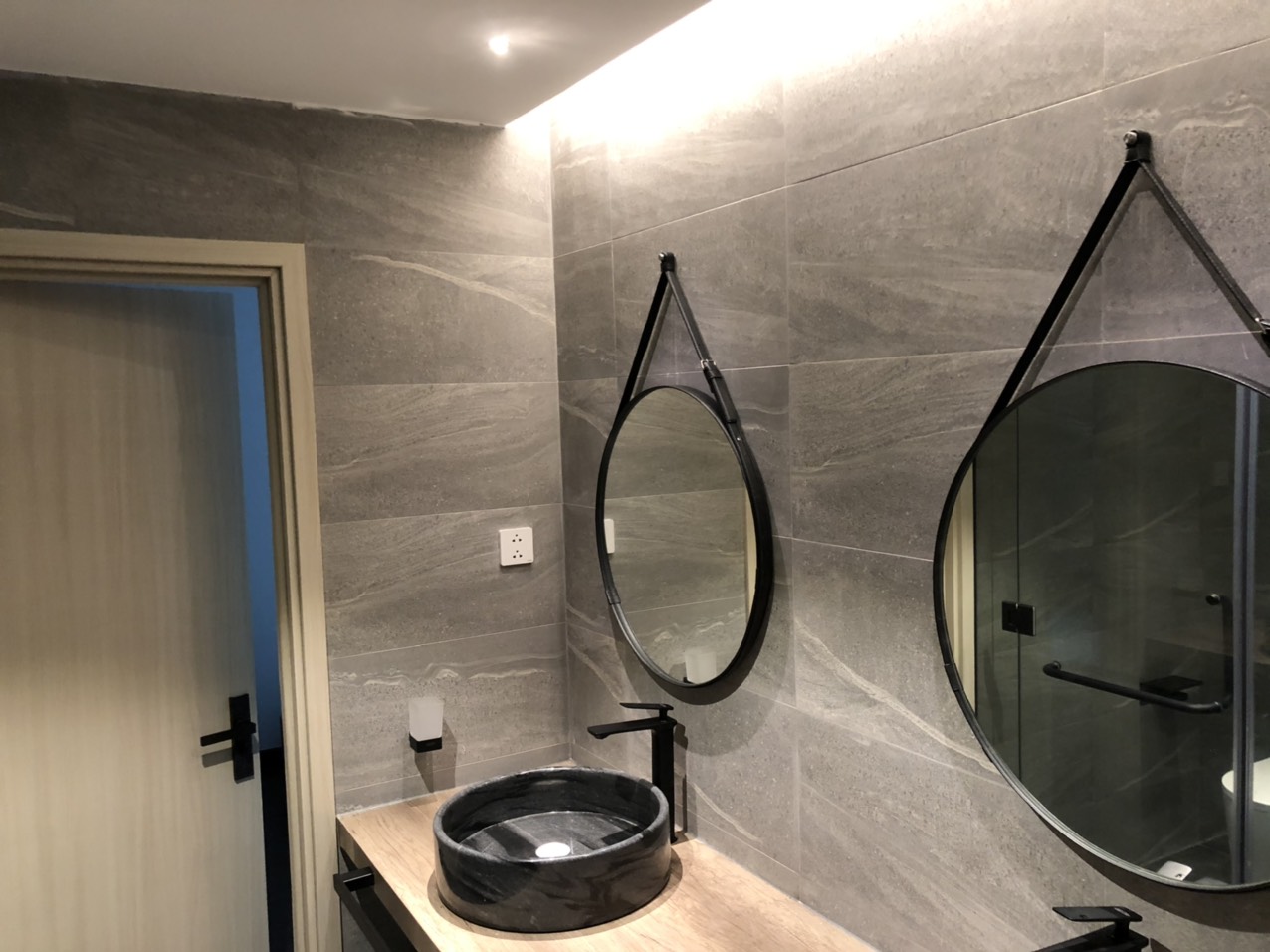 Thi công nội thất chung cư hạng mục nhà vệ sinh