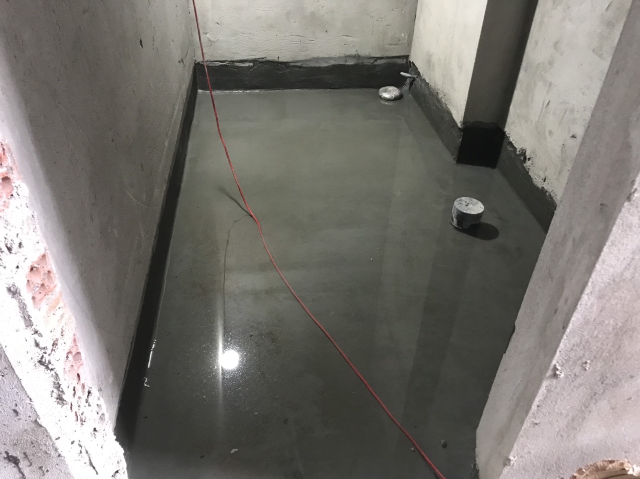 Ngâm thử nước nhà vệ sinh - Bước bắt buộc