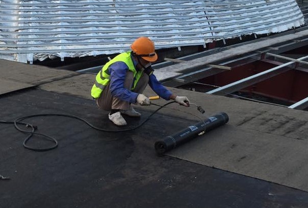 Sử dụng màng khò nóng Bitum