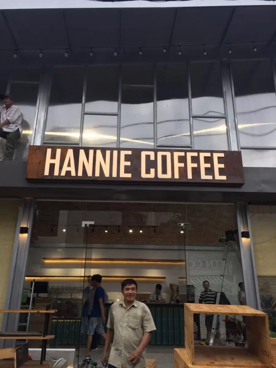 xây dựng quán cà phê Hannie Coffee