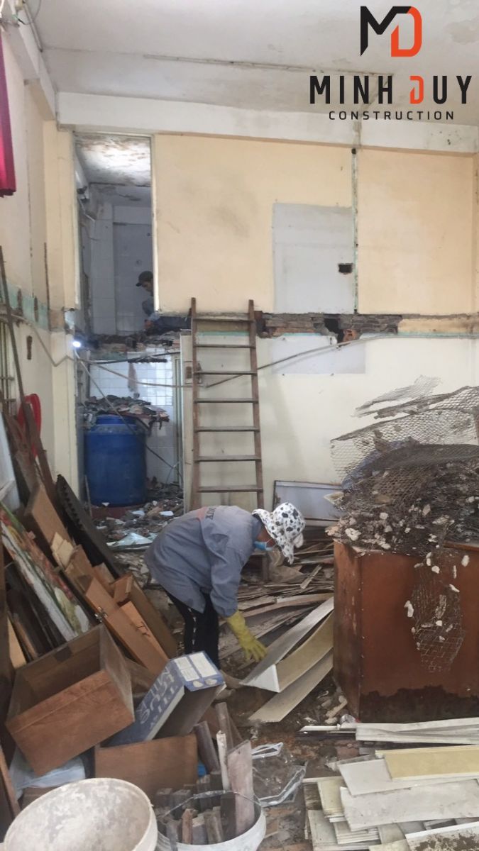 Thi công cải tạo gác lửng căn hộ 815 Nguyễn Trãi