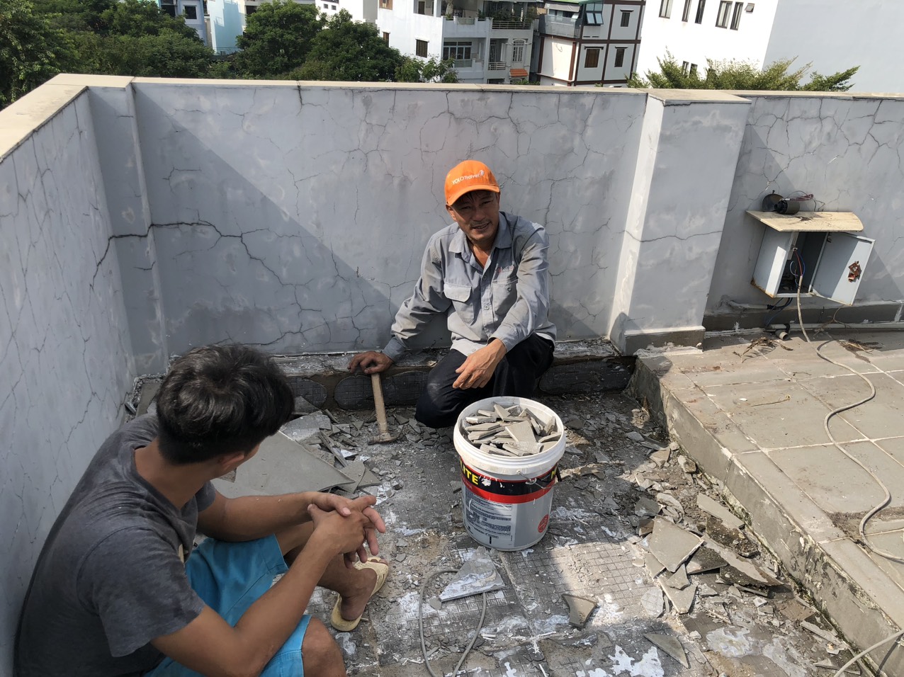 Thi công khu vực mái nhà Phan Anh, Tân Phú