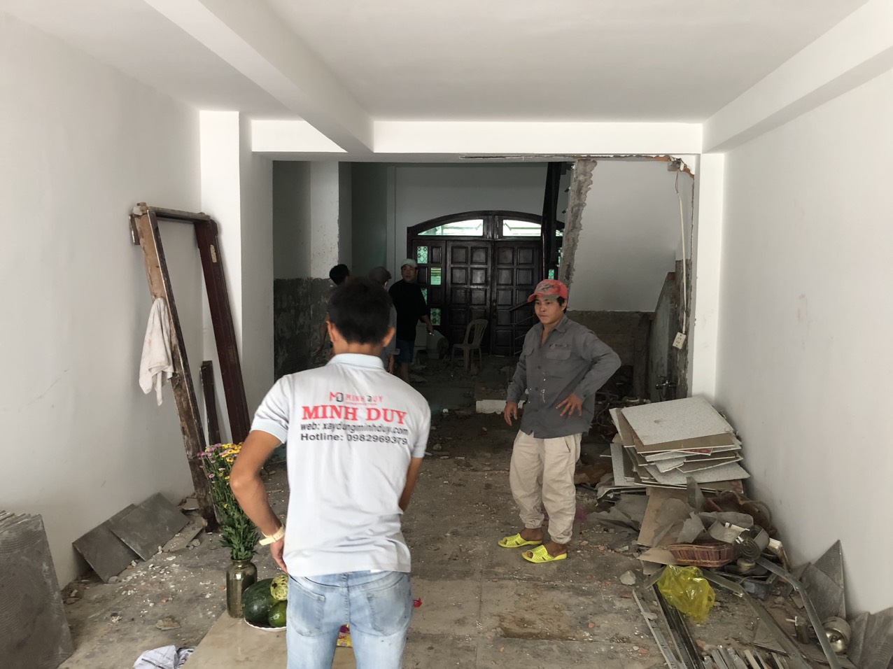 Thiết kế thi công cải tạo salon tóc GUCHI - www.xaydungminhduy.com