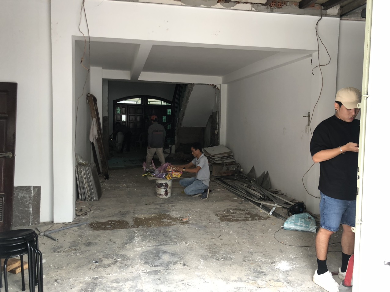 Thiết kế thi công cải tạo salon tóc GUCHI - www.xaydungminhduy.com