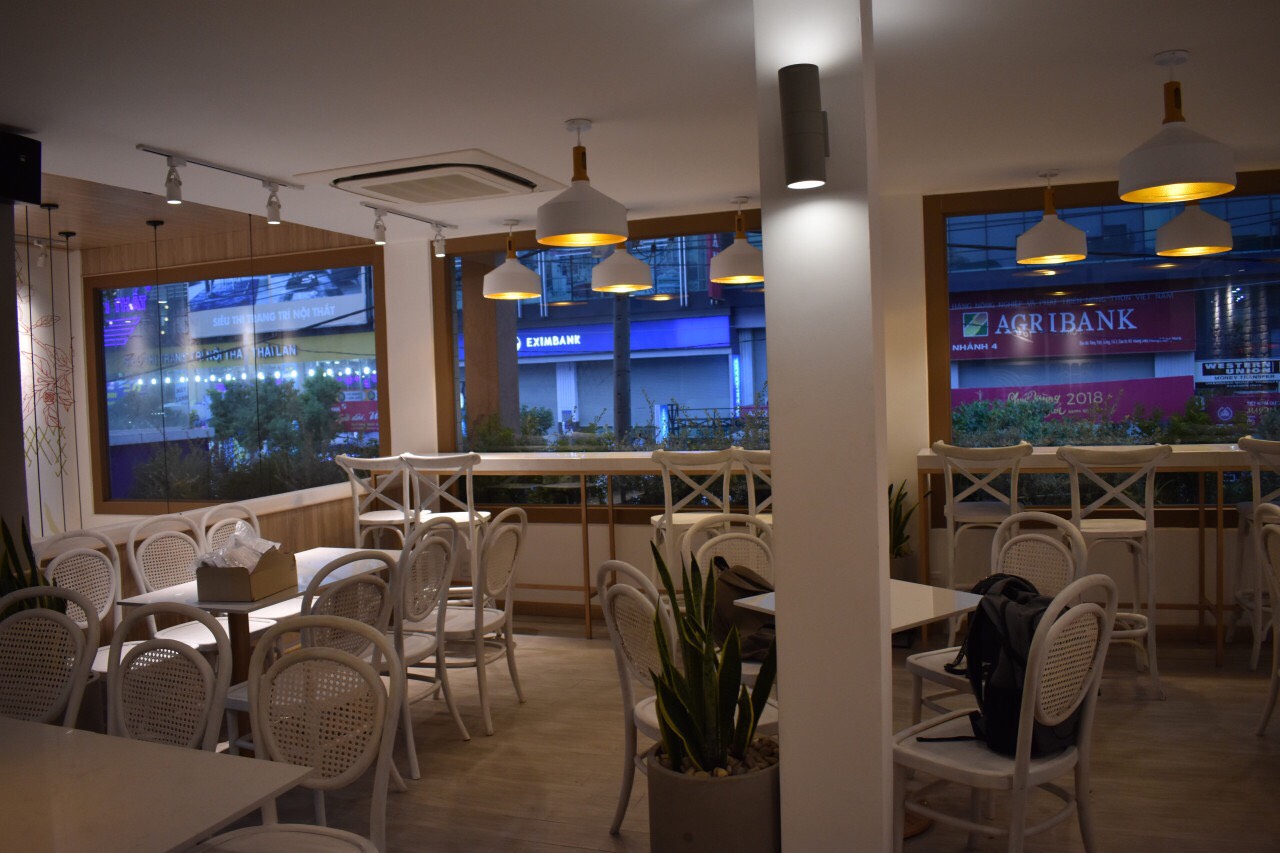 Thiết kế thi công nội thất quán cafe, trà sữa - 7