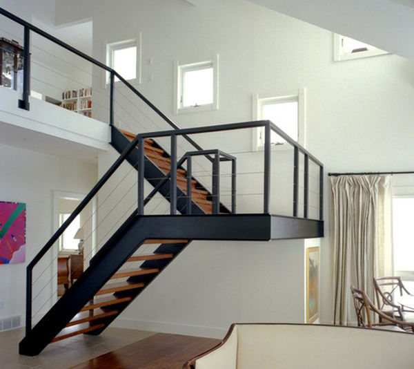 Mẫu cầu thang sắt đẹp - www.xaydungminhduy.com