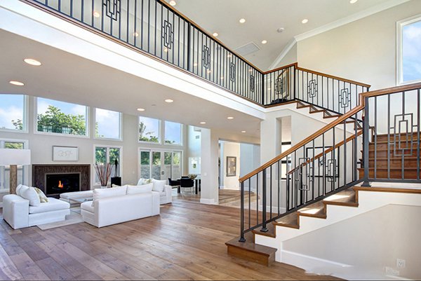 Mẫu cầu thang sắt đẹp - www.xaydungminhduy.com