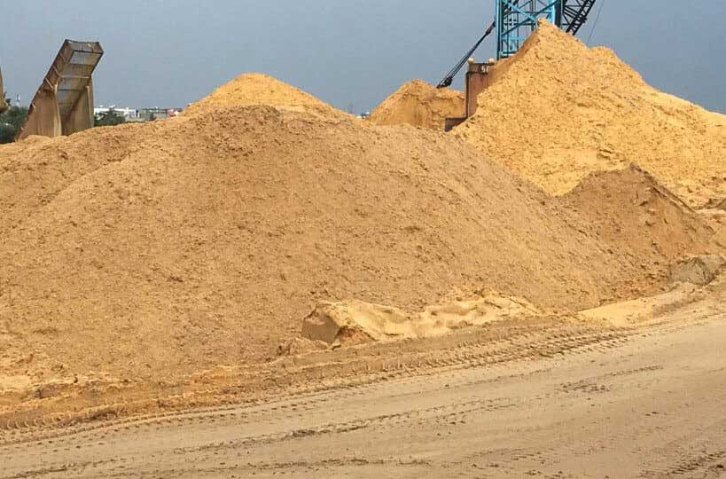 Cát, đá: Thành phần cốt yếu của vữa và bê tông