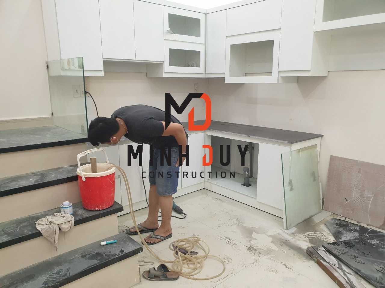 Giai đoạn hoàn thiện. Thi công bếp, cầu thang đá nhà Quận 10 - Xây Dựng Minh Duy