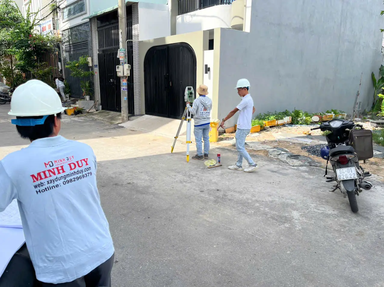 C&ocirc;ng t&aacute;c chuẩn bị v&agrave; Định vị tim trục (Trắc đạc)